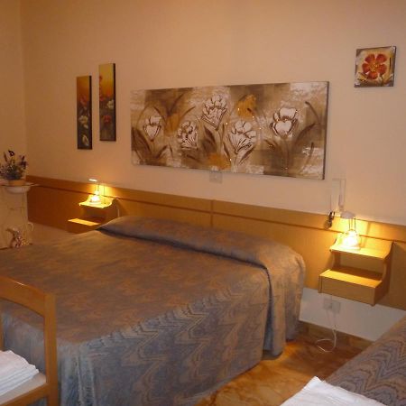 Hotel Il Palazzetto à Chiusdino Extérieur photo