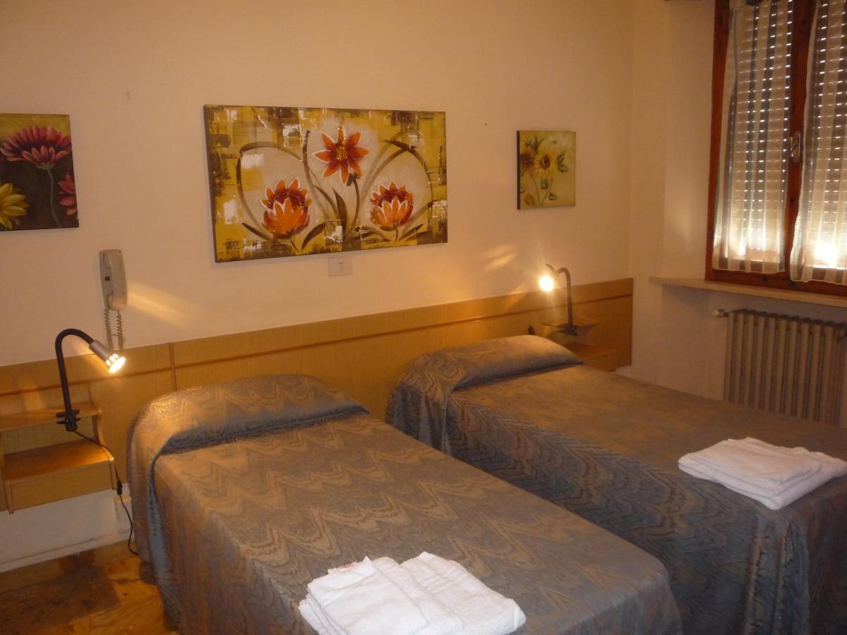 Hotel Il Palazzetto à Chiusdino Extérieur photo